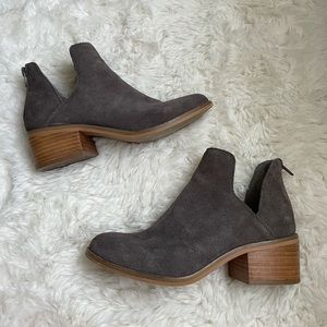 Steve Madden Suede Booties